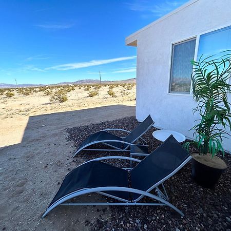 Serene Modern Home Backdoor With Great Wifi, Games, Movies, Patio Seating And Bbq Easy Access To North Joshua Tree National Park In 10 Minutes Twentynine Palms Bagian luar foto